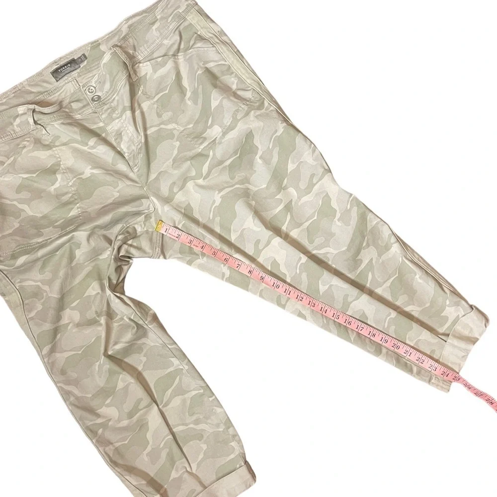 Torrid Crop Aviator Skinny Stretch‎ Twill Mid-Rise Pant In Camo